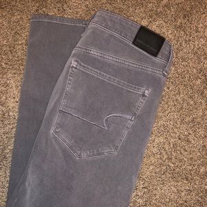 AEO Super High-Waisted Jegging gray